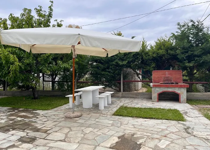 Niko Summer House